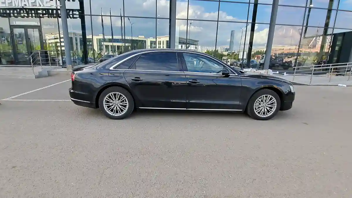 Audi A8 2014 года за 18 000 000 тг. в Астана