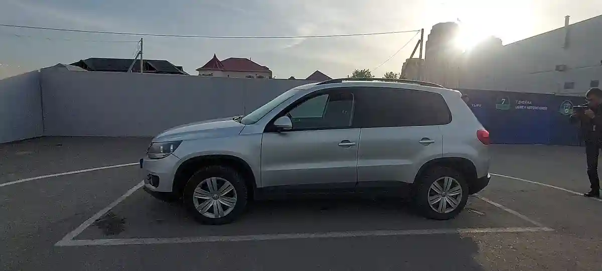 Volkswagen Tiguan 2014 года за 9 000 000 тг. в Шымкент