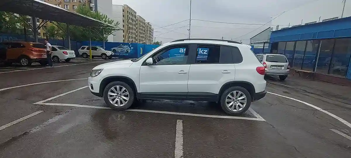 Volkswagen Tiguan 2014 года за 8 000 000 тг. в Алматы