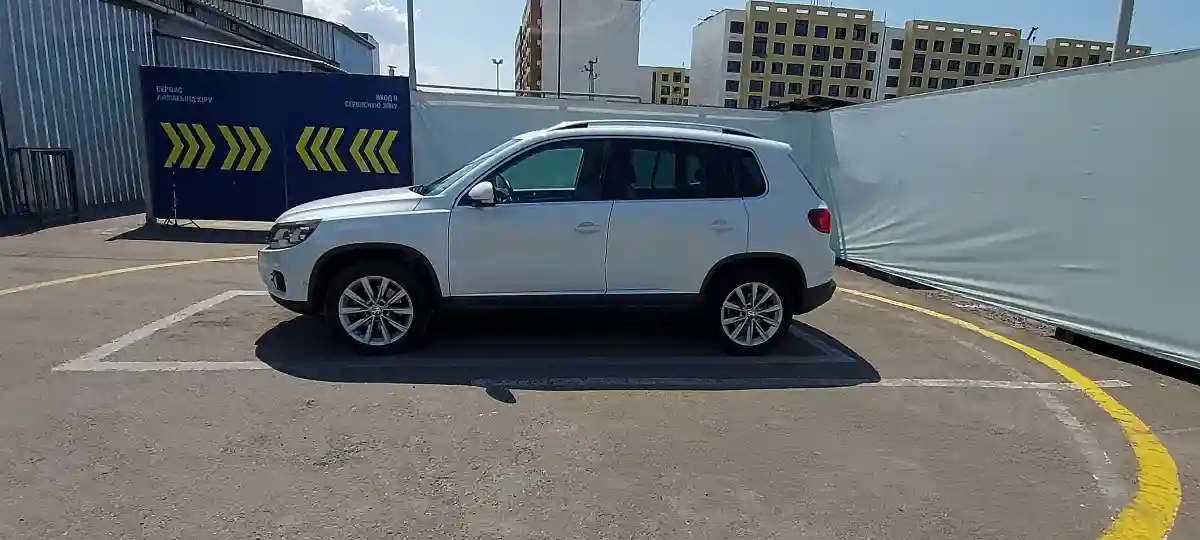 Volkswagen Tiguan 2015 года за 7 500 000 тг. в Алматы