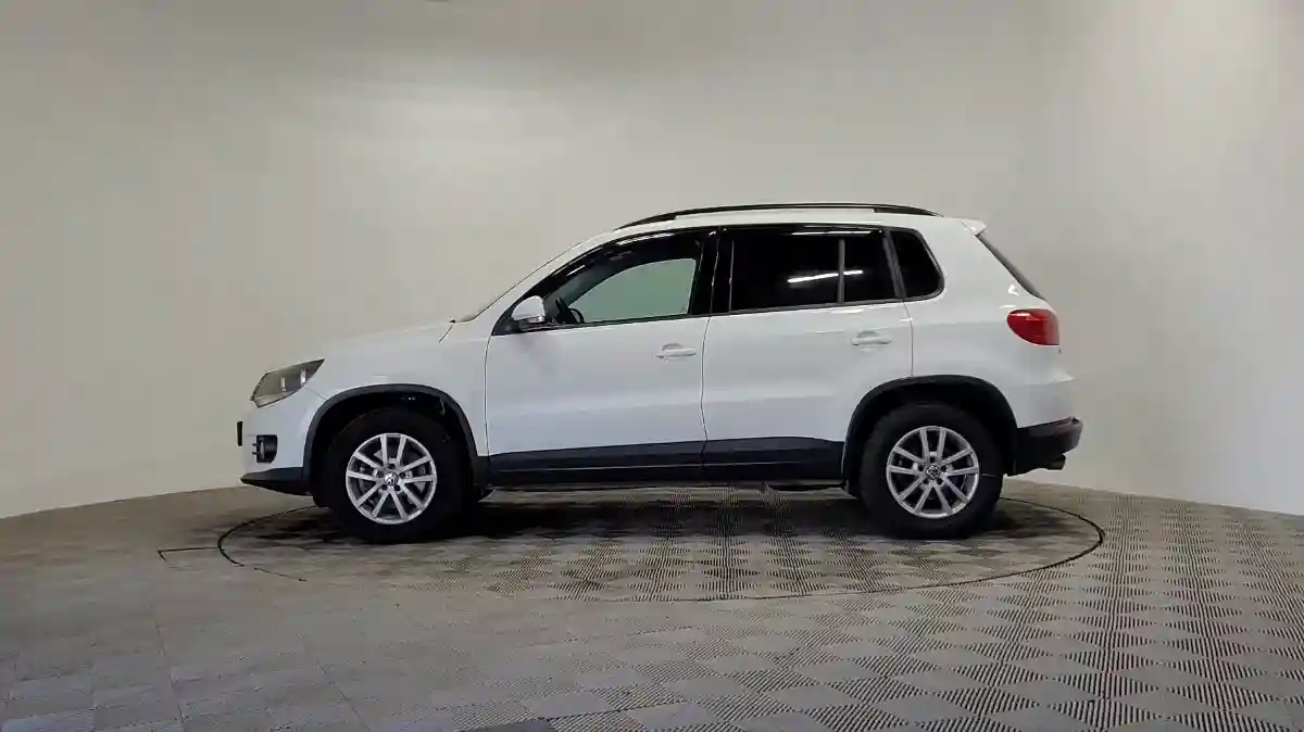 Volkswagen Tiguan 2015 года за 5 990 000 тг. в Алматы