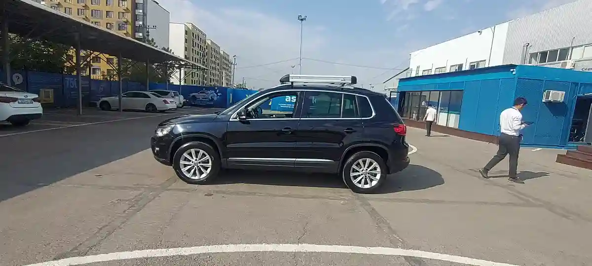 Volkswagen Tiguan 2015 года за 8 500 000 тг. в Алматы