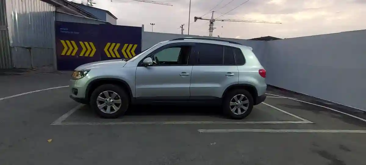 Volkswagen Tiguan 2015 года за 6 590 000 тг. в Алматы