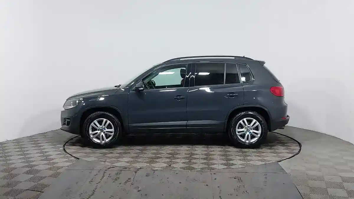 Volkswagen Tiguan 2015 года за 5 590 000 тг. в Астана