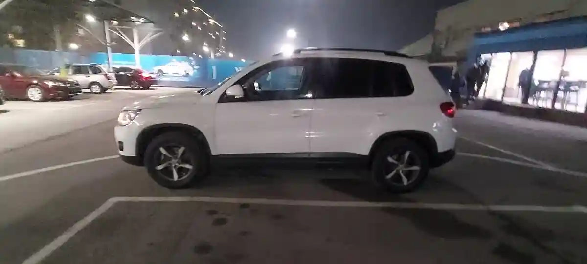 Volkswagen Tiguan 2016 года за 6 500 000 тг. в Алматы