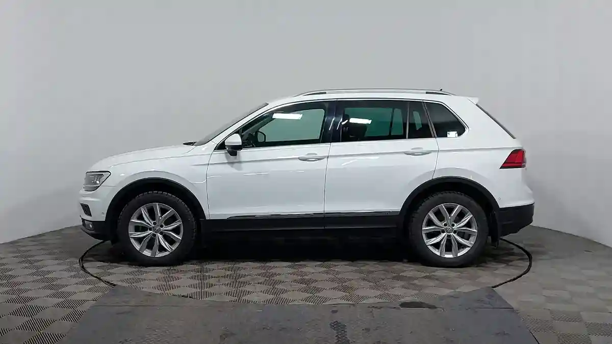 Volkswagen Tiguan 2020 года за 12 450 000 тг. в Астана