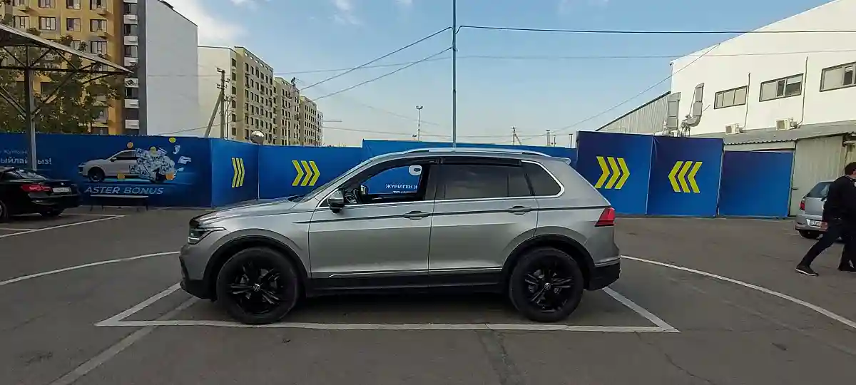 Volkswagen Tiguan 2021 года за 11 500 000 тг. в Алматы