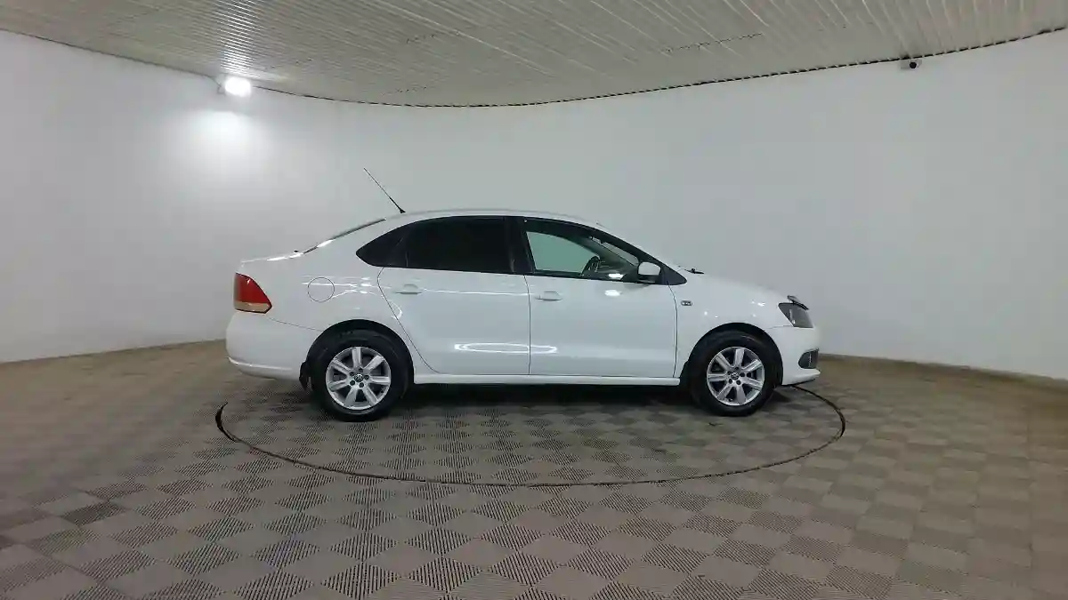 Volkswagen Polo 2013 года за 3 690 000 тг. в Шымкент