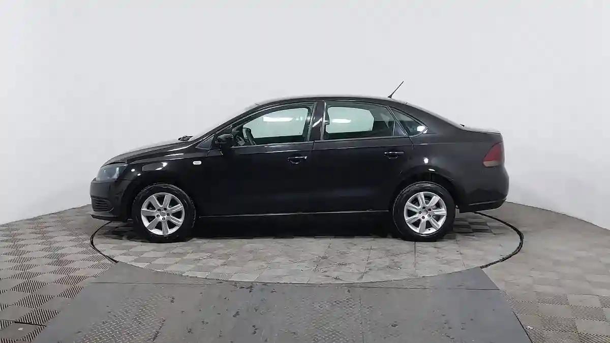 Volkswagen Polo 2014 года за 3 990 000 тг. в Астана