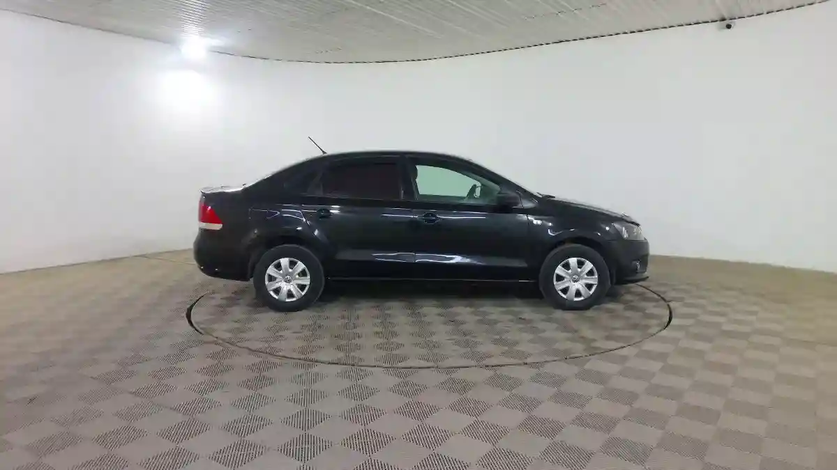 Volkswagen Polo 2015 года за 3 690 000 тг. в Шымкент