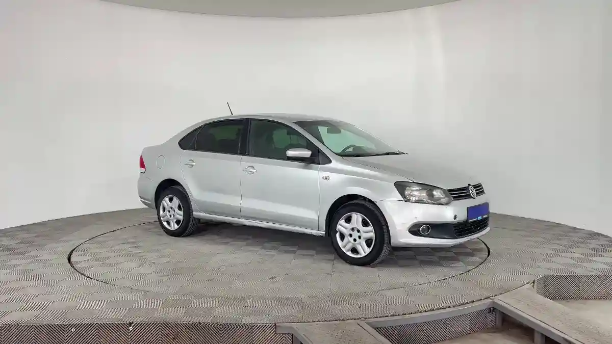 Volkswagen Polo 2015 года за 3 290 000 тг. в Караганда