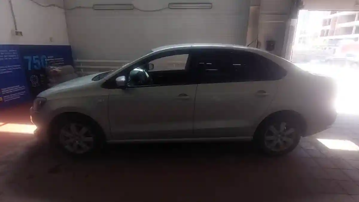 Volkswagen Polo 2015 года за 5 500 000 тг. в Астана