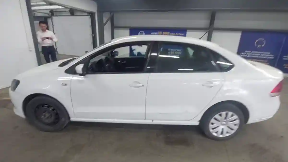 Volkswagen Polo 2015 года за 4 000 000 тг. в Астана