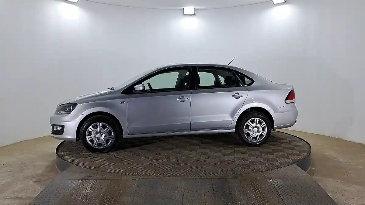 Volkswagen Polo 2015 года за 5 390 000 тг. в Актобе