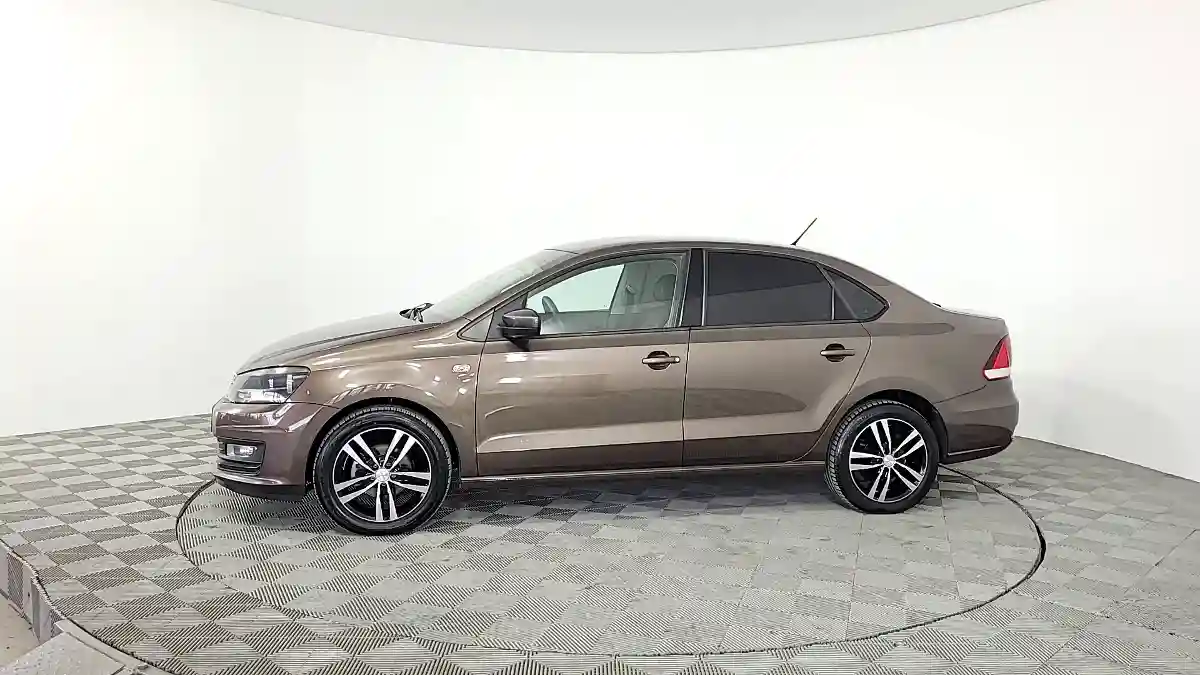 Volkswagen Polo 2015 года за 5 650 000 тг. в Караганда