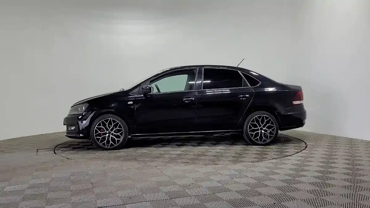 Volkswagen Polo 2015 года за 5 190 000 тг. в Алматы