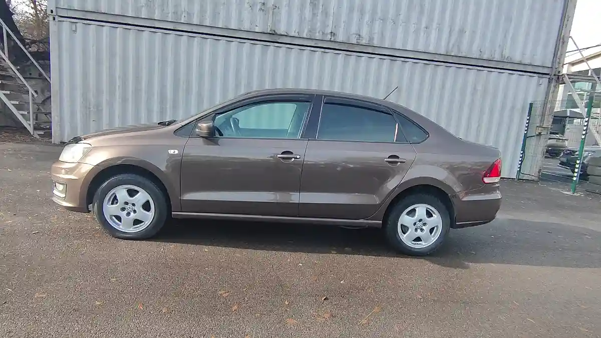 Volkswagen Polo 2015 года за 4 990 000 тг. в Алматы