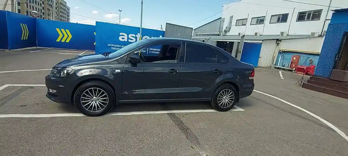 Volkswagen Polo 2015 года за 5 500 000 тг. в Алматы