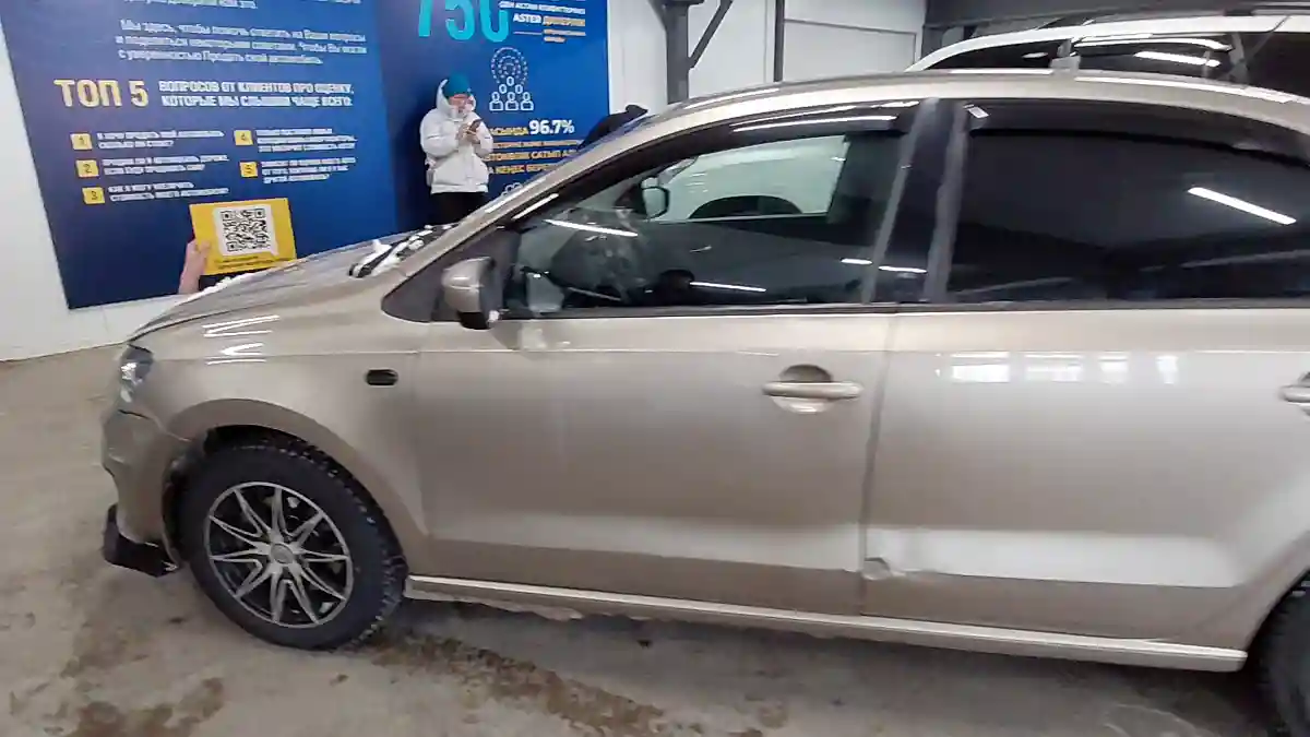 Volkswagen Polo 2015 года за 5 300 000 тг. в Астана