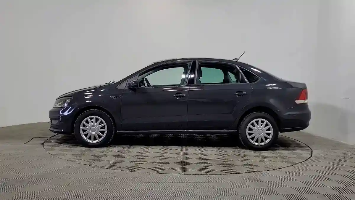 Volkswagen Polo 2018 года за 5 990 000 тг. в Алматы