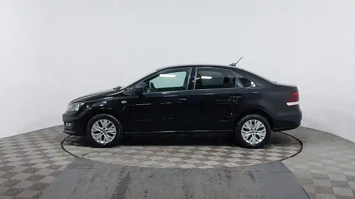 Volkswagen Polo 2019 года за 5 990 000 тг. в Астана