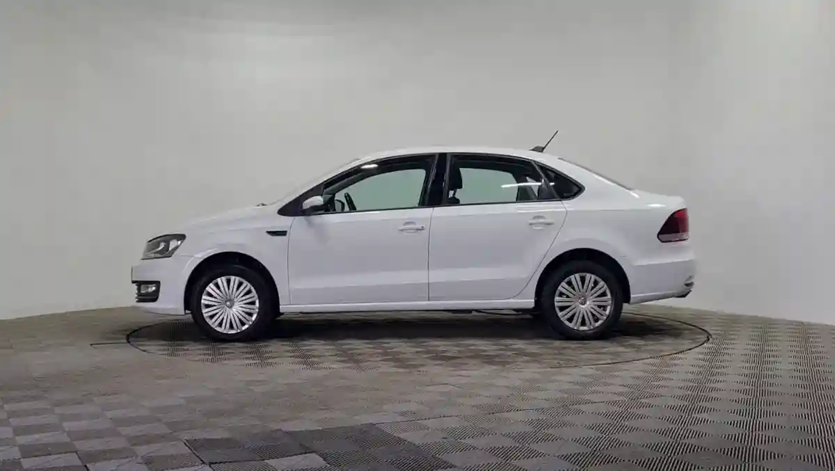 Volkswagen Polo 2019 года за 6 090 000 тг. в Алматы