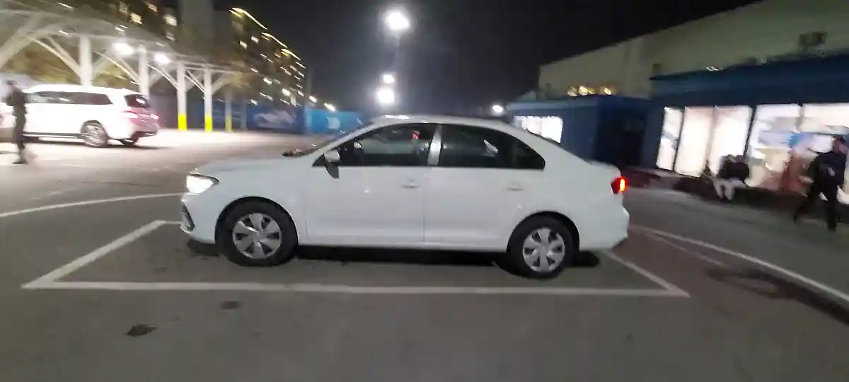 Volkswagen Polo 2021 года за 7 000 000 тг. в Алматы