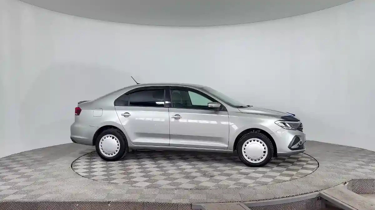 Volkswagen Polo 2021 года за 5 990 000 тг. в Караганда