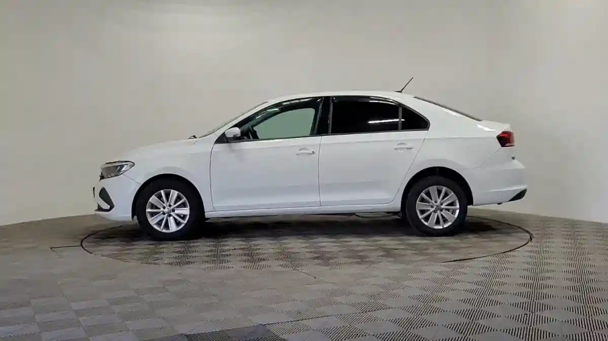 Volkswagen Polo 2022 года за 7 200 000 тг. в Алматы