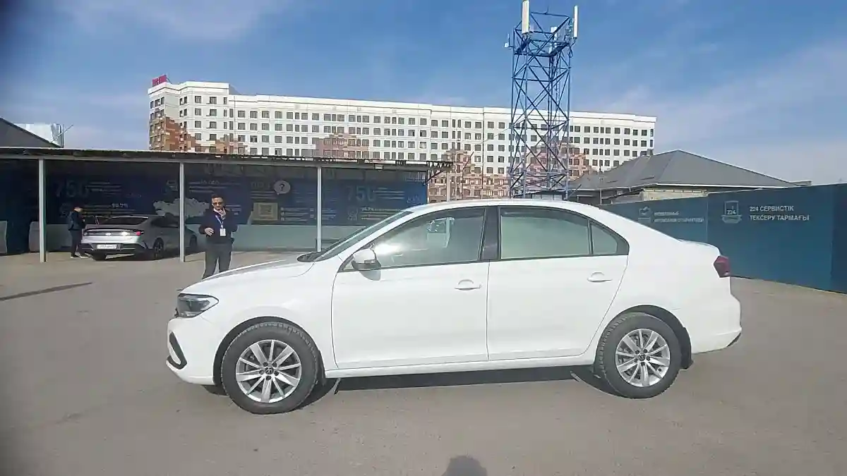 Volkswagen Polo 2022 года за 7 800 000 тг. в Шымкент