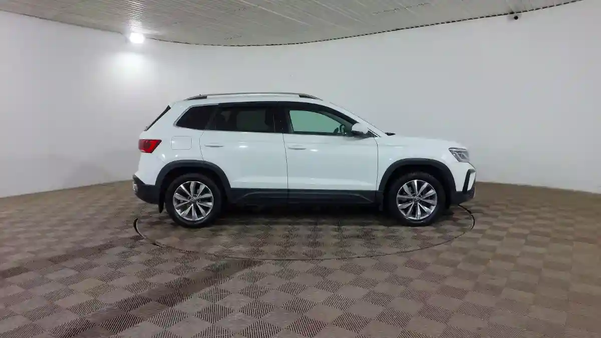Volkswagen Taos 2021 года за 10 450 000 тг. в Шымкент