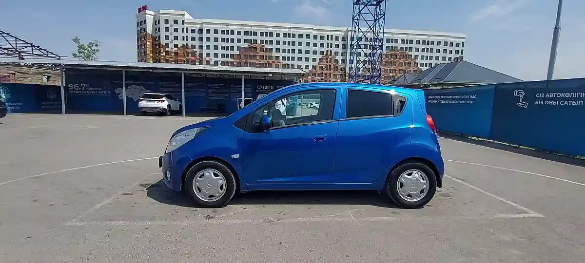 Chevrolet Spark 2013 года за 3 700 000 тг. в Шымкент