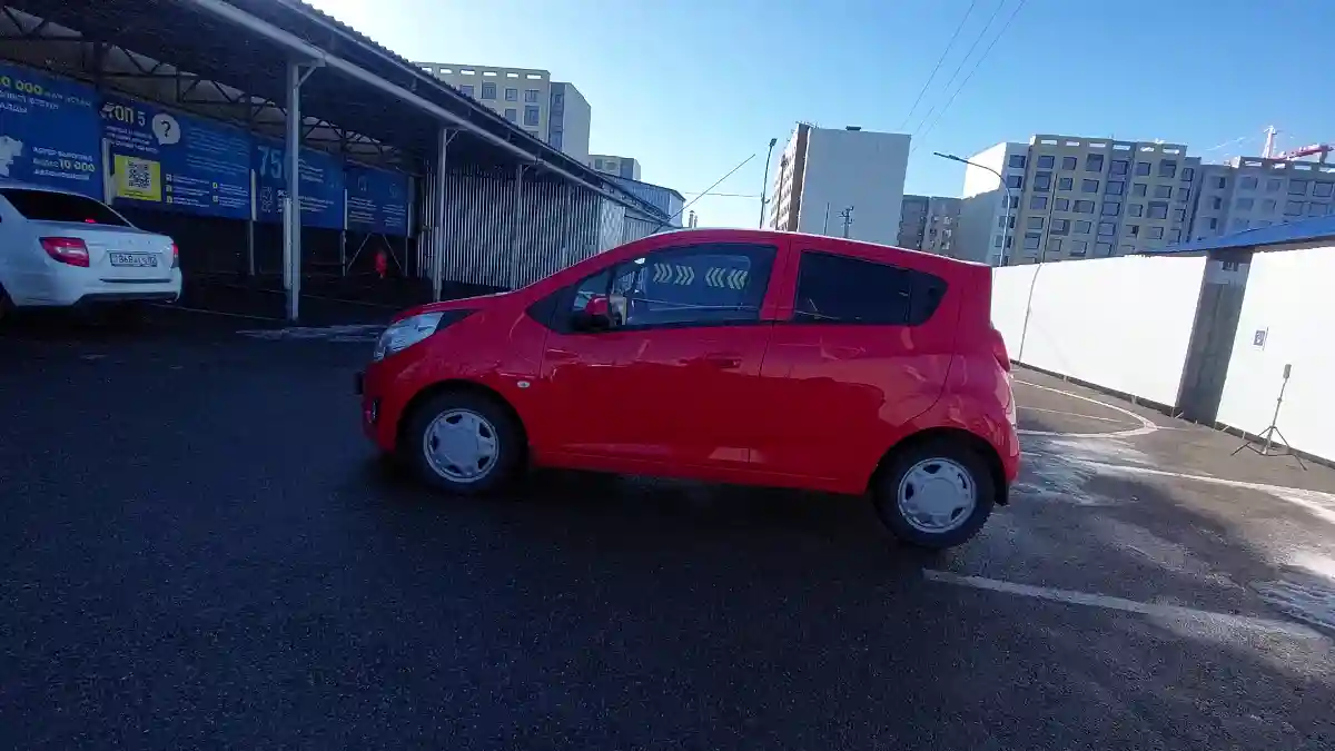 Chevrolet Spark 2013 года за 3 500 000 тг. в Алматы