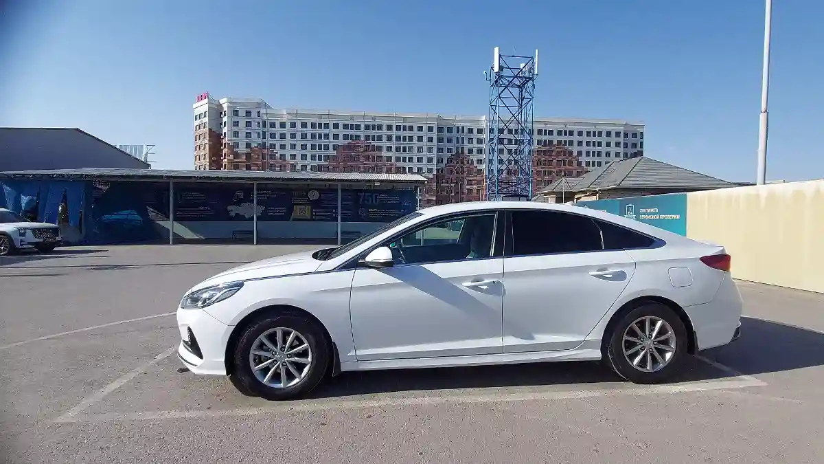 Hyundai Sonata 2019 года за 8 200 000 тг. в Шымкент