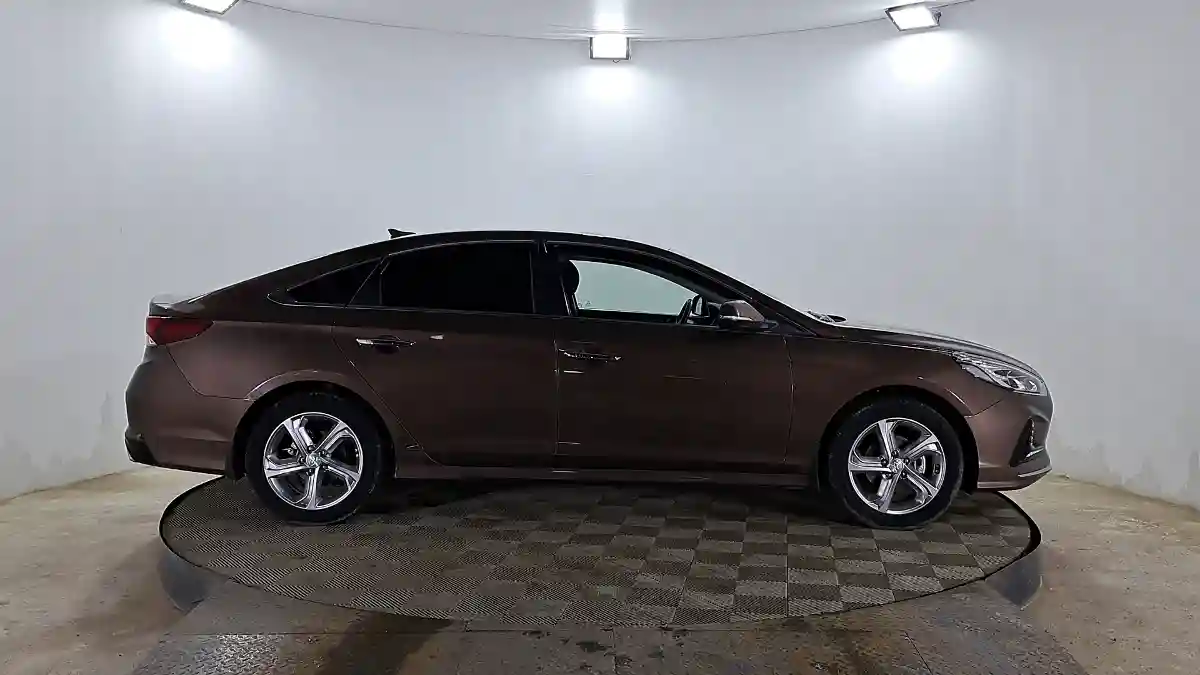 Hyundai Sonata 2018 года за 9 490 000 тг. в Актобе