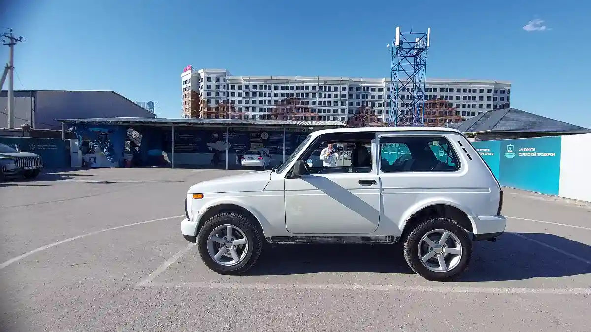 LADA (ВАЗ) 2121 (4x4) 2018 года за 3 500 000 тг. в Шымкент