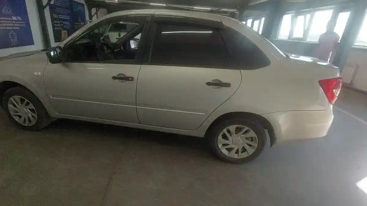 LADA (ВАЗ) Granta 2018 года за 3 500 000 тг. в Астана