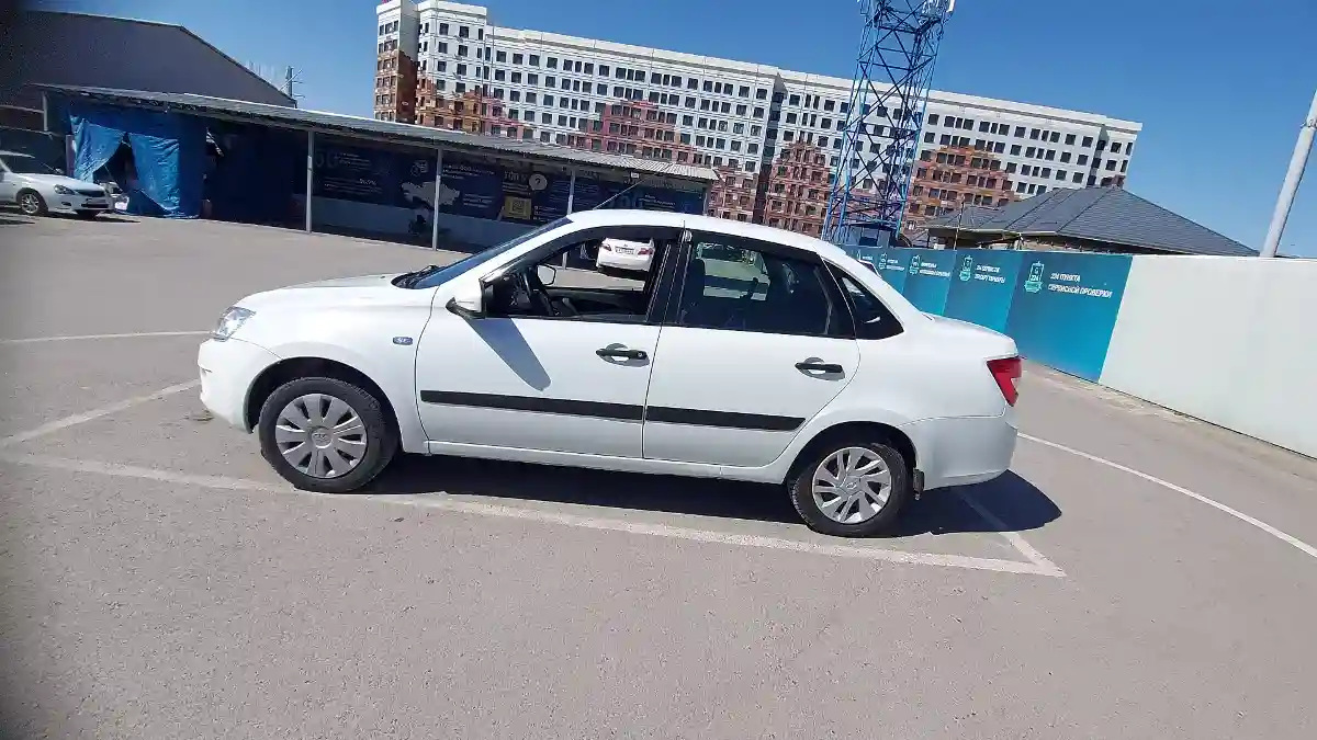LADA (ВАЗ) Granta 2017 года за 3 600 000 тг. в Шымкент