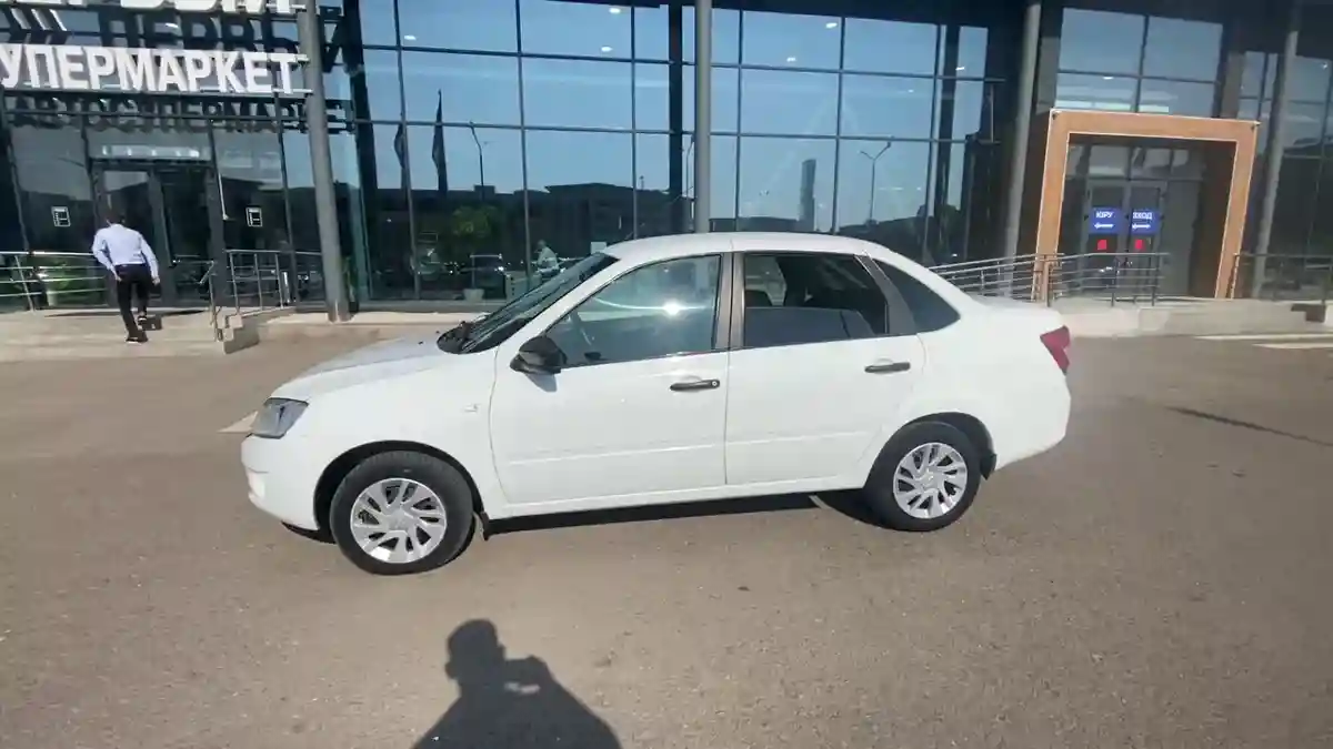 LADA (ВАЗ) Granta 2017 года за 2 950 000 тг. в Астана