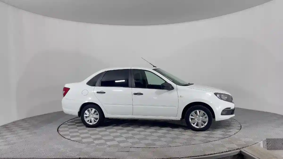 LADA (ВАЗ) Granta 2019 года за 3 390 000 тг. в Караганда