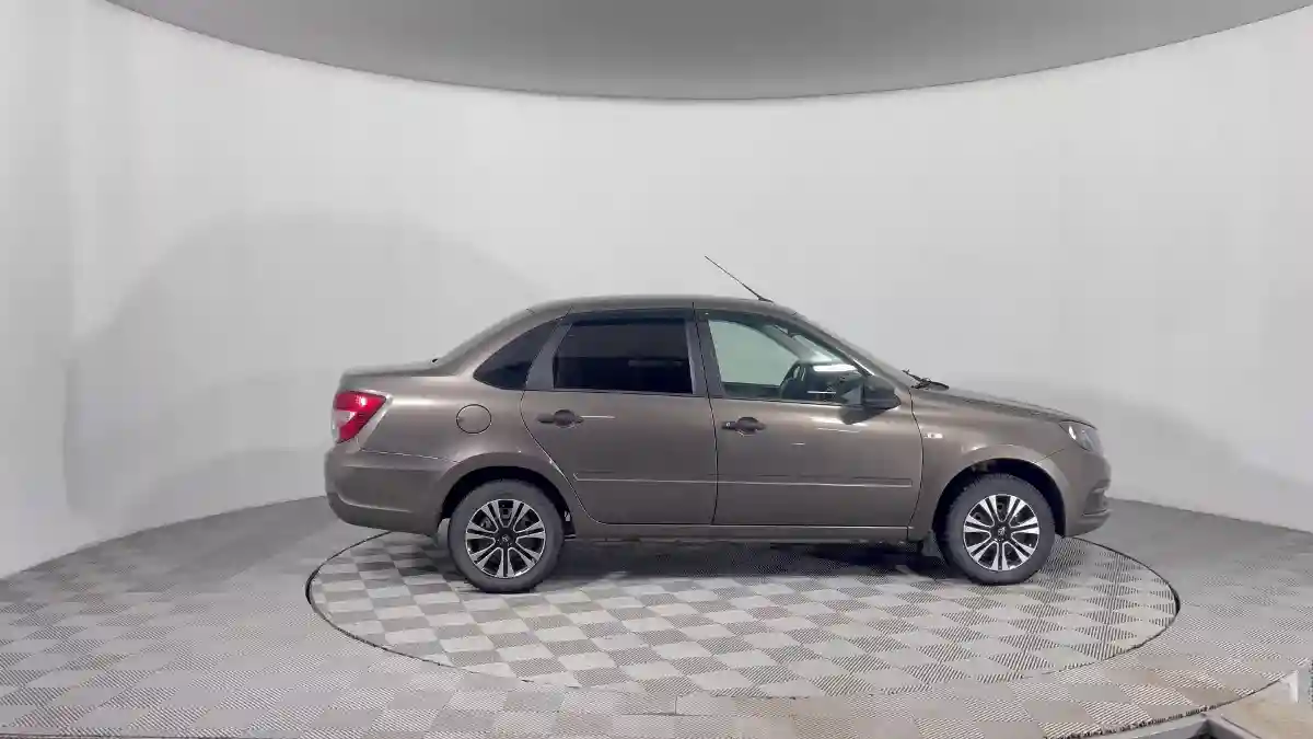 LADA (ВАЗ) Granta 2019 года за 3 590 000 тг. в Караганда
