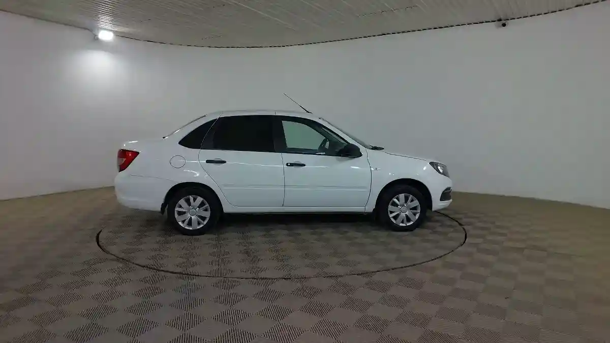 LADA (ВАЗ) Granta 2019 года за 2 990 000 тг. в Шымкент