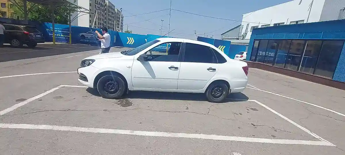LADA (ВАЗ) Granta 2020 года за 3 000 000 тг. в Алматы