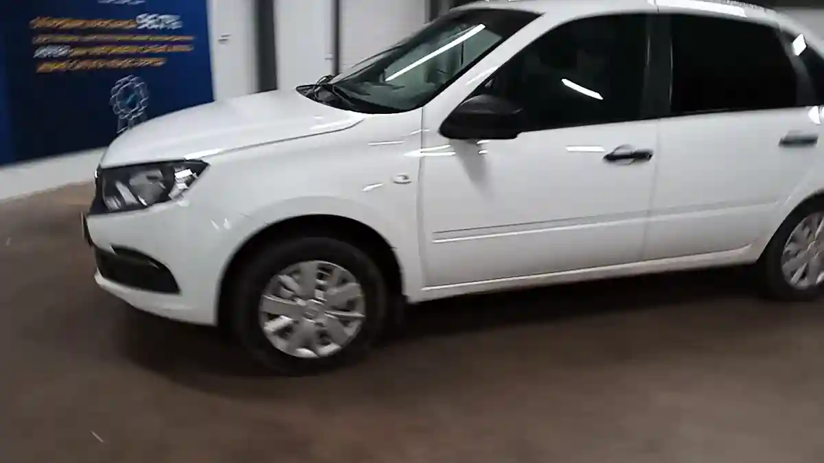 LADA (ВАЗ) Granta 2020 года за 3 800 000 тг. в Астана