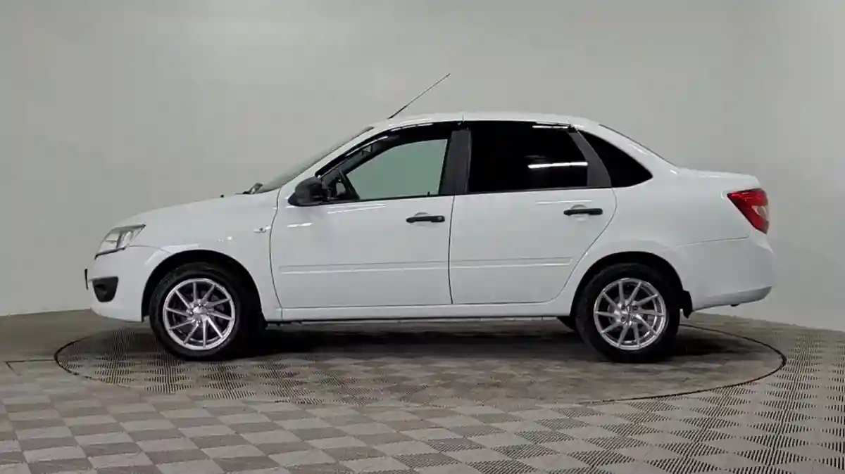 LADA (ВАЗ) Granta 2018 года за 3 890 000 тг. в Алматы