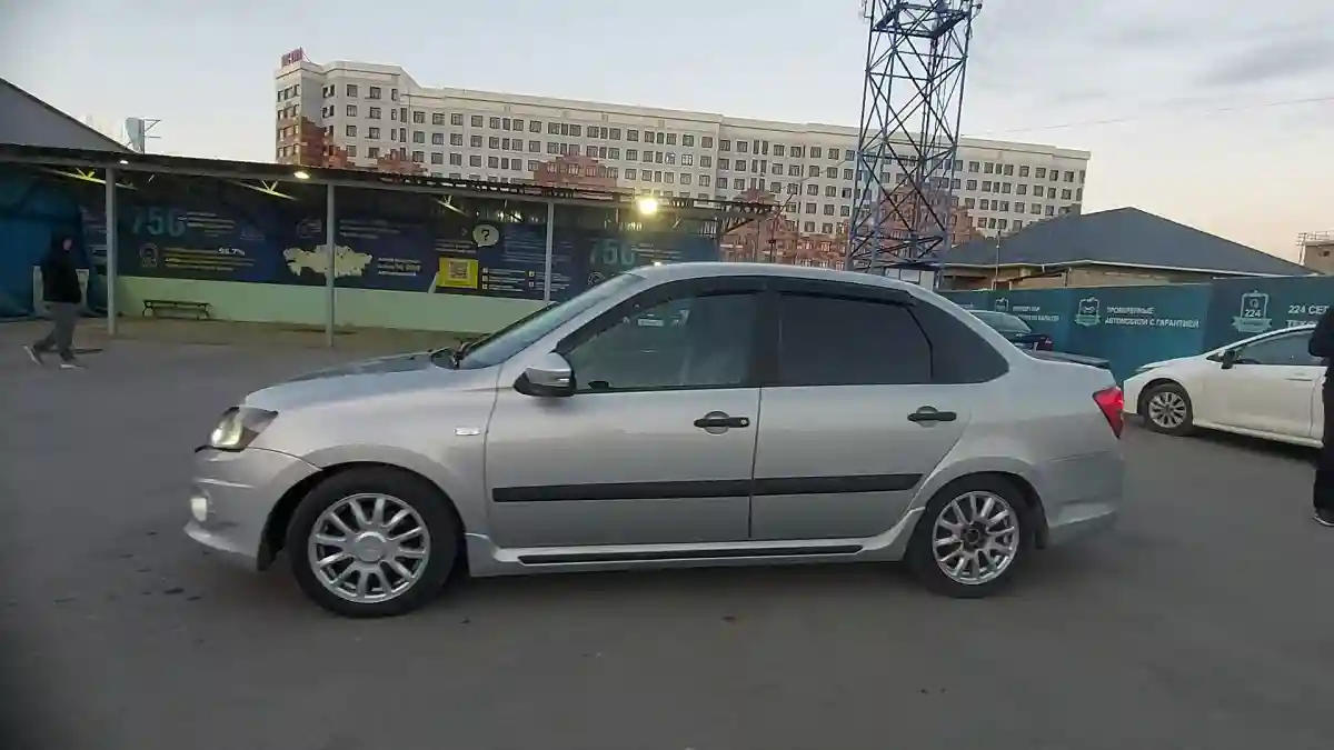 LADA (ВАЗ) Granta 2018 года за 4 000 000 тг. в Шымкент