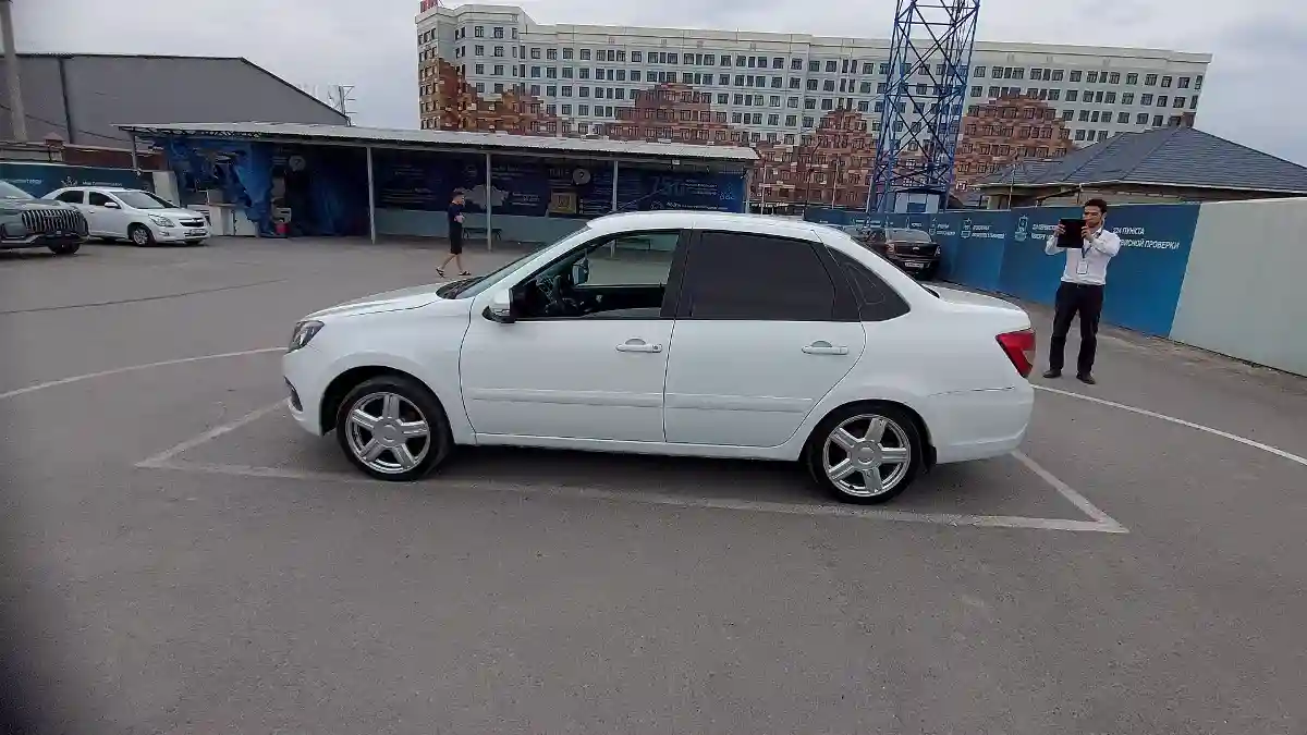 LADA (ВАЗ) Granta 2019 года за 4 400 000 тг. в Шымкент