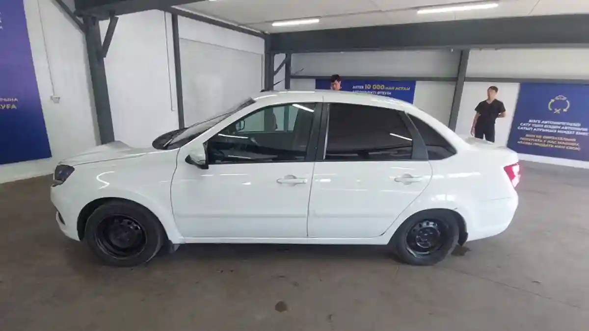 LADA (ВАЗ) Granta 2019 года за 4 000 000 тг. в Астана