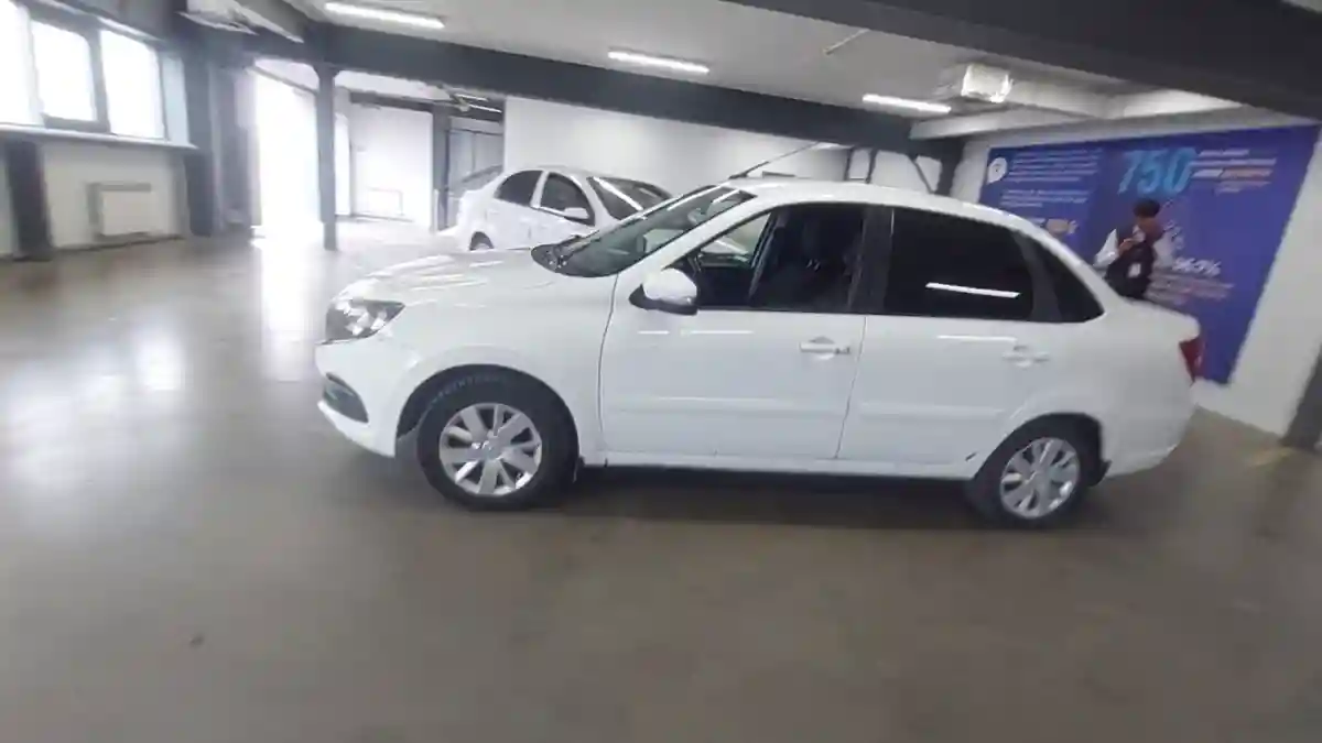LADA (ВАЗ) Granta 2019 года за 3 800 000 тг. в Астана
