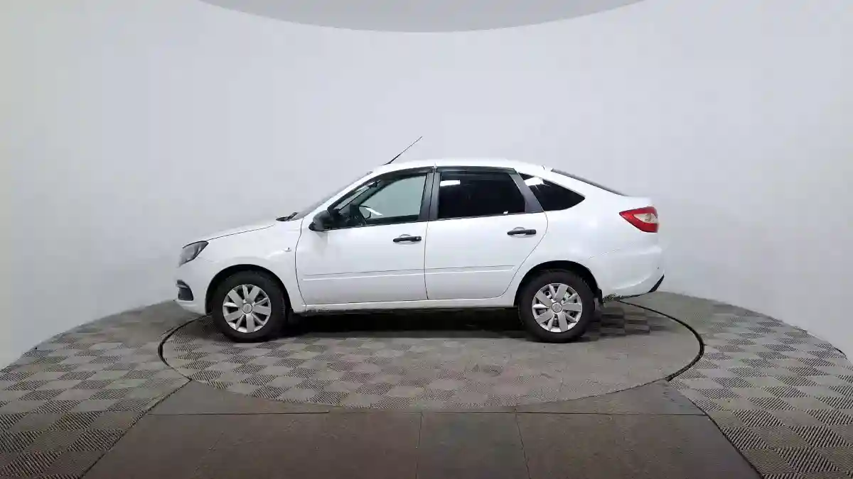 LADA (ВАЗ) Granta 2019 года за 3 550 000 тг. в Астана